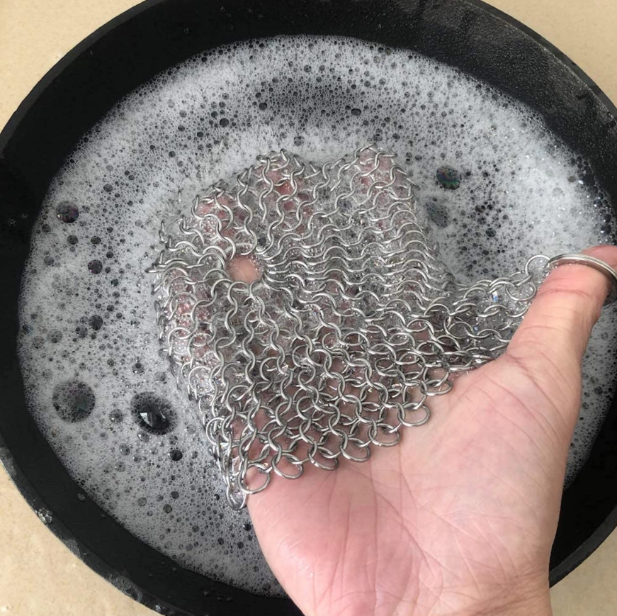Chain Mail Cast Iron Cleaner and Scrubber