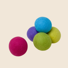 Load image into Gallery viewer, Loose Dryer Balls: Colorful
